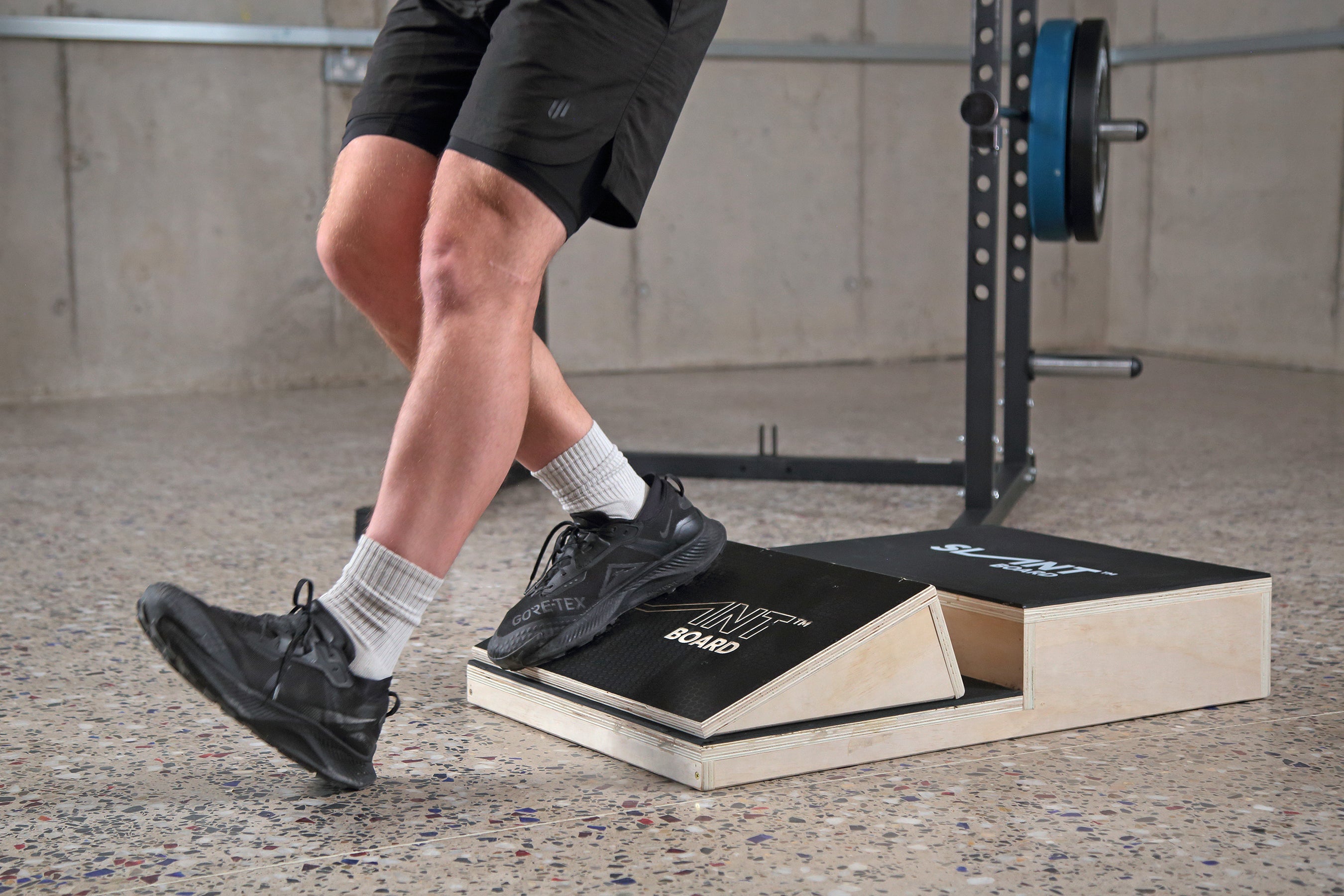 Tabla elevadora de madera para ejercicios de sentadillas y rehabilitación  de rodillas y tobillos – Slant Board